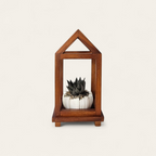 Porta macetero artesanal en forma de casa pequeña | Hecho a mano en Ecuador