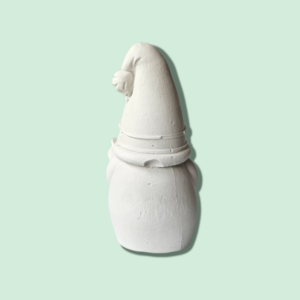 Figura de Yeso sin Pintar – Gnomo con Árbol de Navidad 🎄