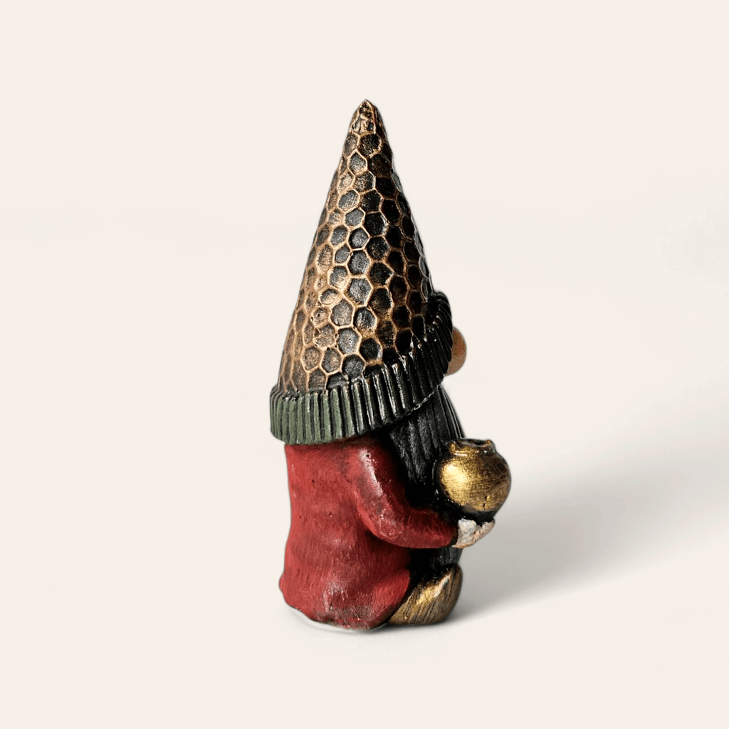 Gnomo Sombrero de Panal | Figura artesanal pintada a mano