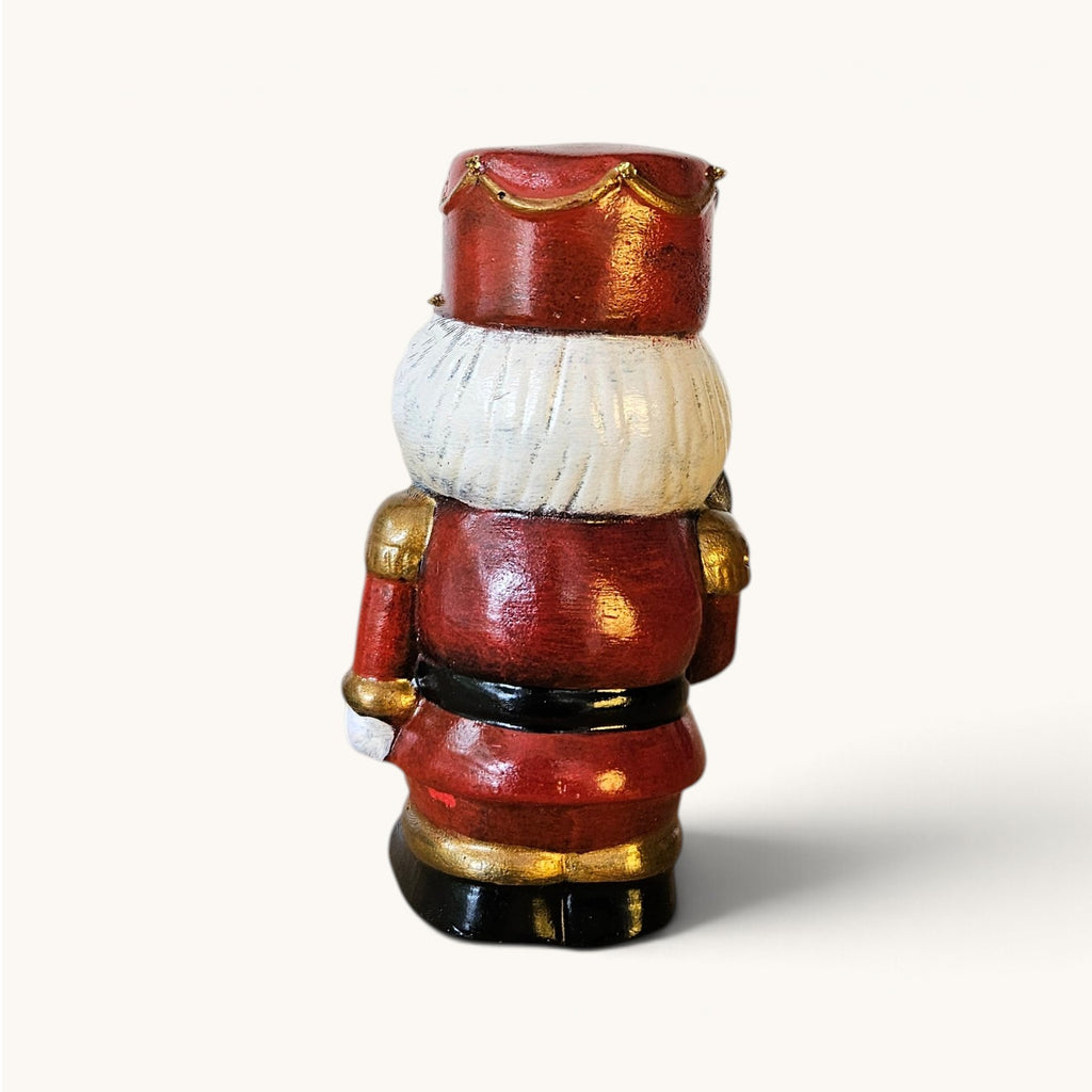 Cascanueces Navideño Rojo y Dorado | Figura Decorativa Pintada a Mano