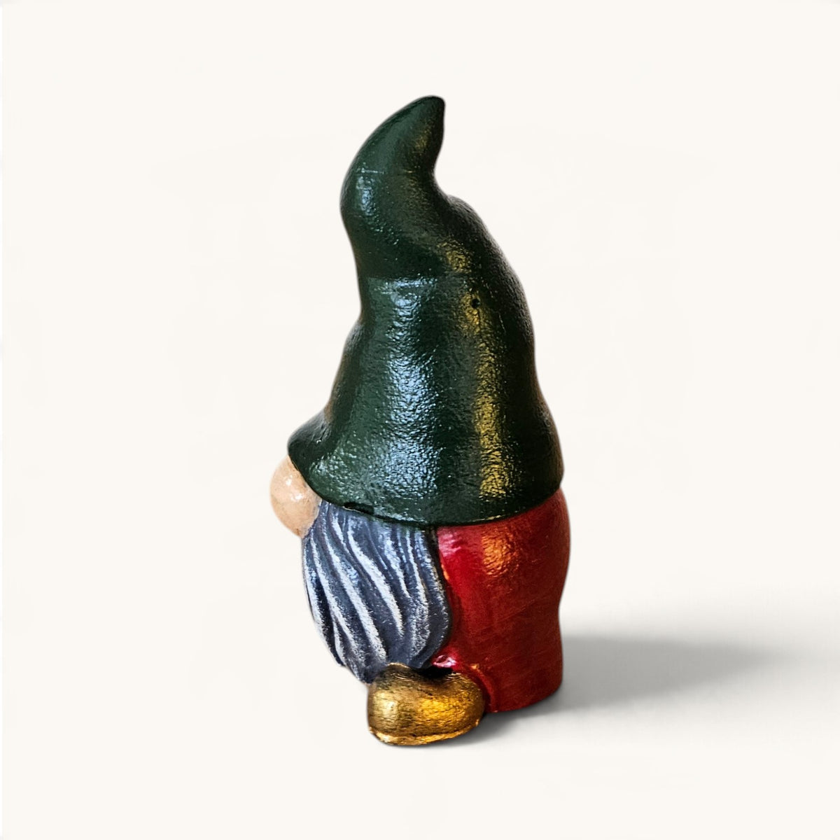 Gnomo Navideño Verde con Barba Gris – Pintado a Mano | Artistika